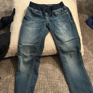 Girls pull on capri jeans size 7
